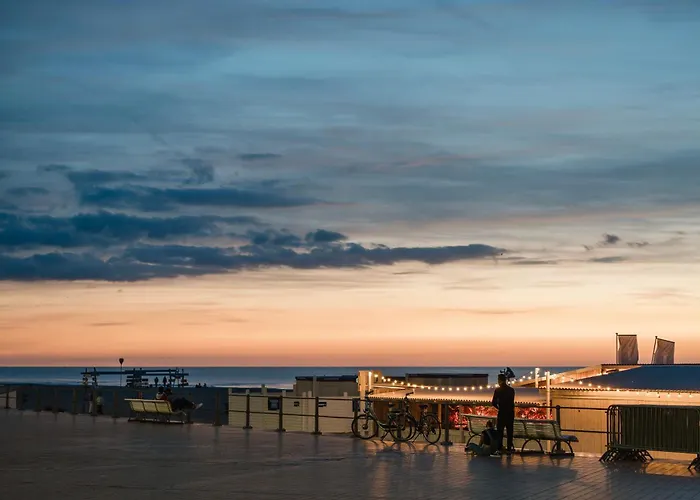 Cosy Au Cœur De La Balnéaire Offrant Vue Unique Et à 300m De La Apartamento